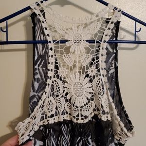 🌻Crochet Back Tank